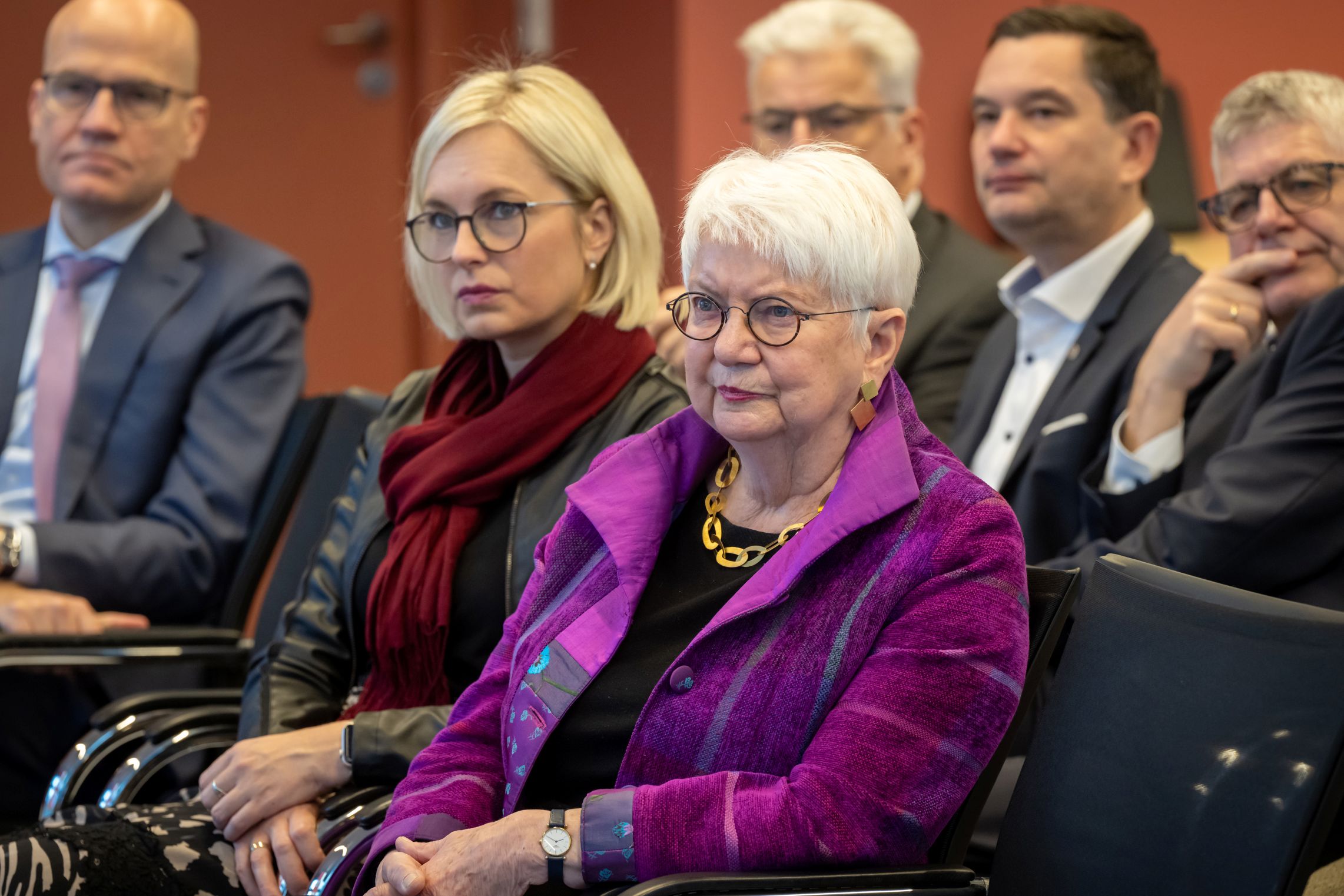 DLT HGH 26.11.25 2055